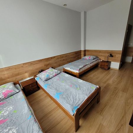 Zlota Roza Hotel Sedziszow Ngoại thất bức ảnh