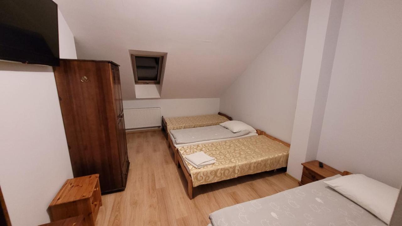 Zlota Roza Hotel Sedziszow Ngoại thất bức ảnh