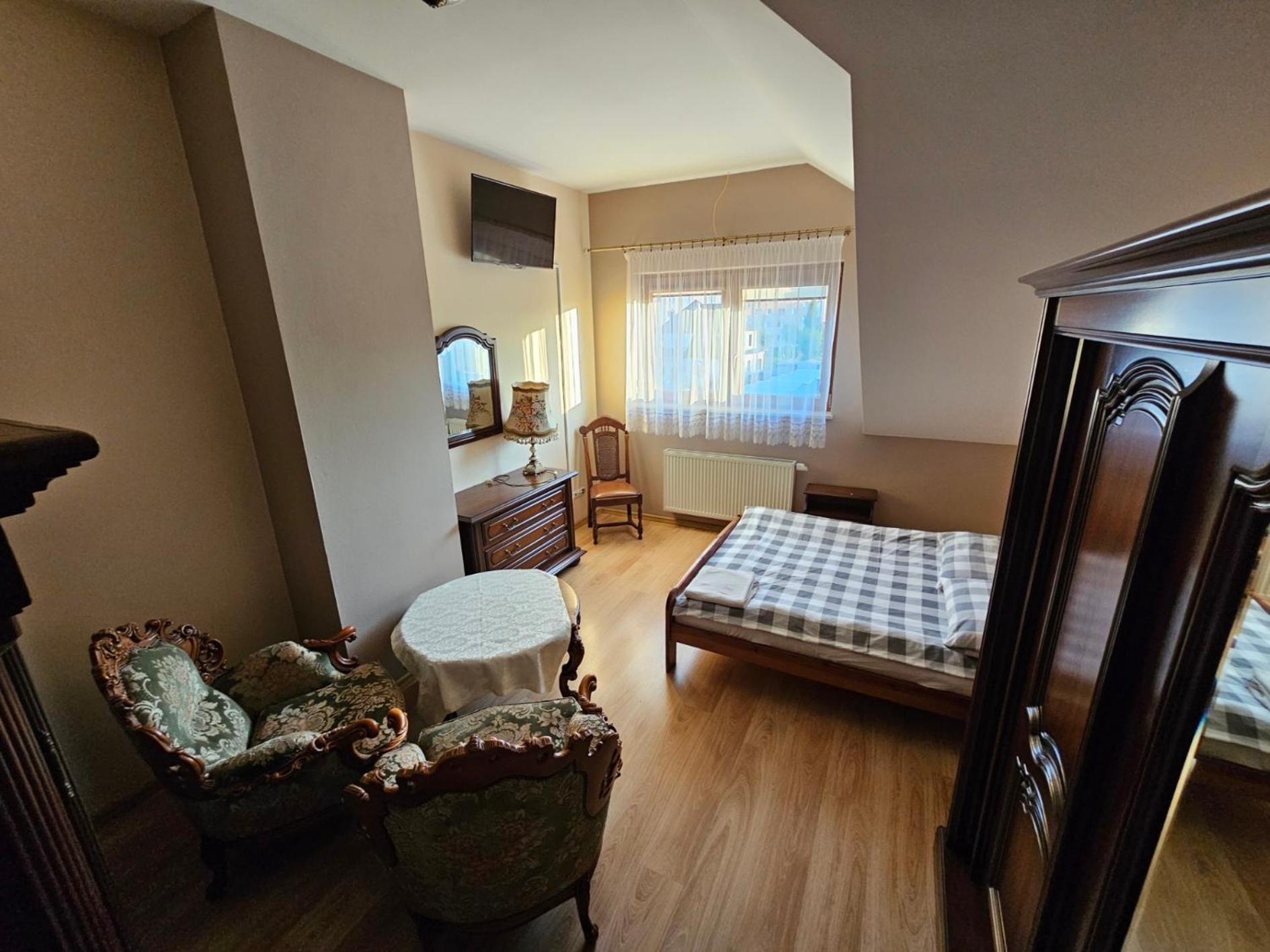 Zlota Roza Hotel Sedziszow Ngoại thất bức ảnh